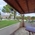 Lehonia Garden
