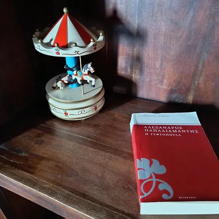 Lehonia Garden דירה