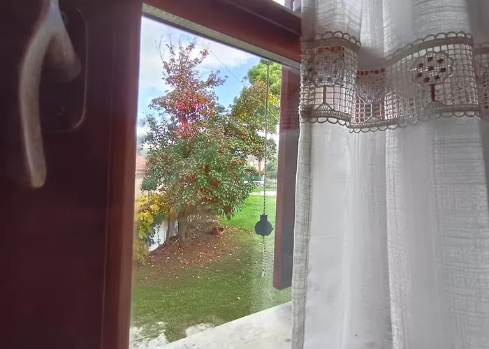 Lehonia Garden Apartament *